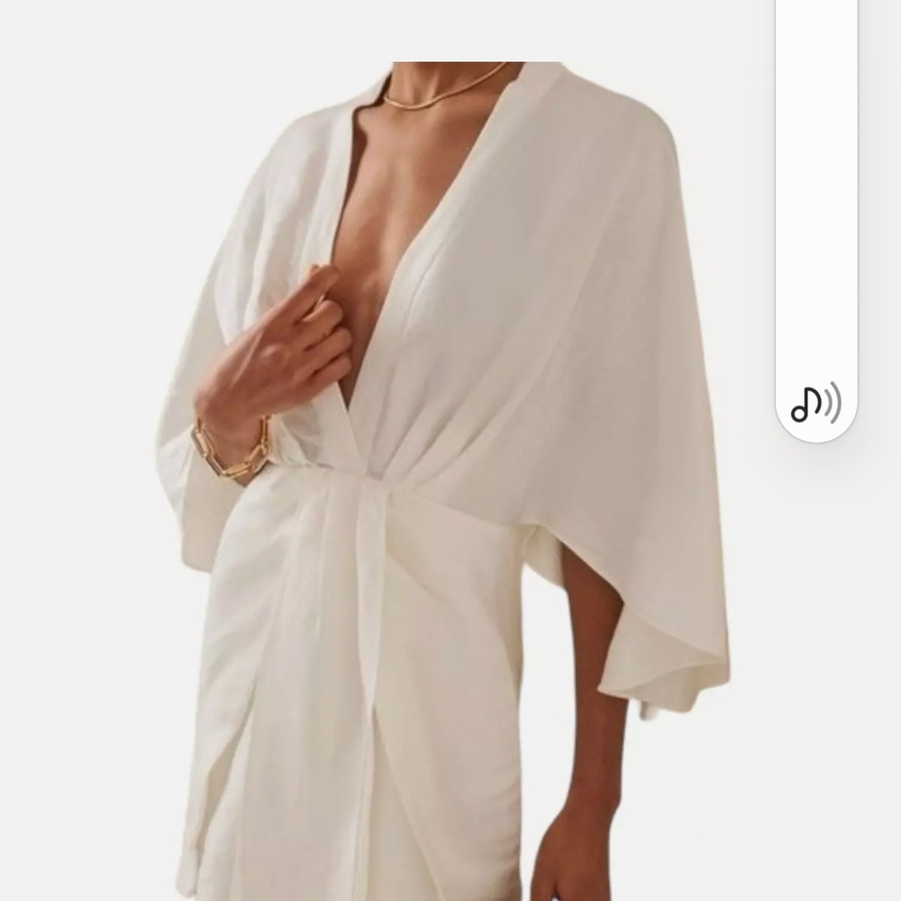 White Wrap Robe with Flowing Kimono Sleeves